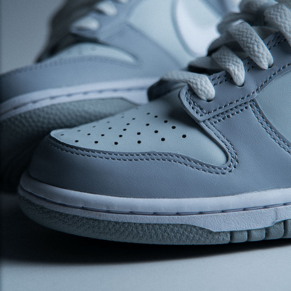 NIKE DUNK LOW (GS) / PURE PLATINUM-WHITE-WOLF GREY