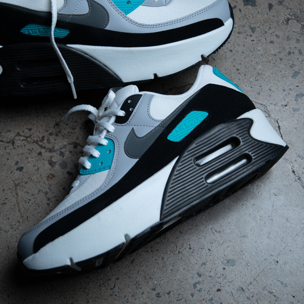 NIKE AIR MAX 90 LV8 / SUMMIT WHITE-SMOKE GREY-WOLF GREY-BLACK – Alive  Premium Store