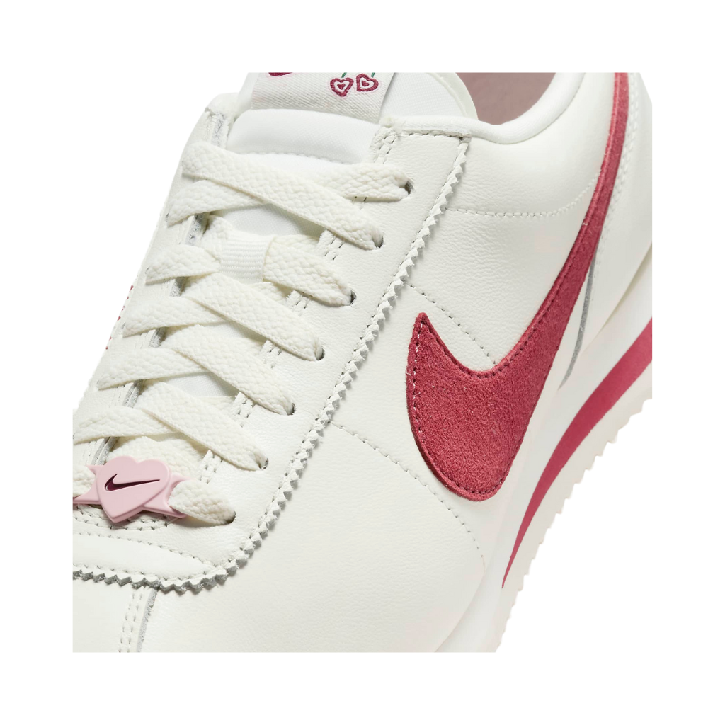 Wmns Nike Cortez SE San Valentín