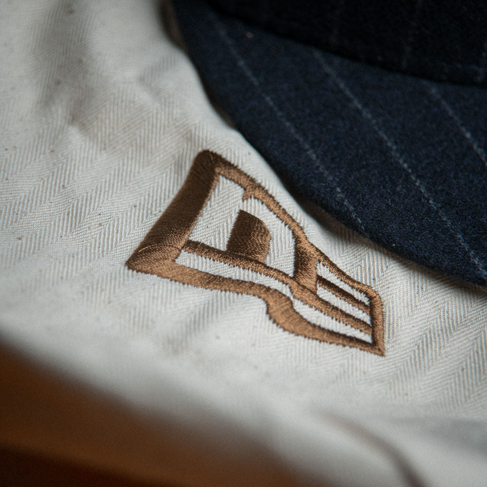 Moon X New Era Stripe Wool 59FIFTY Cerrada