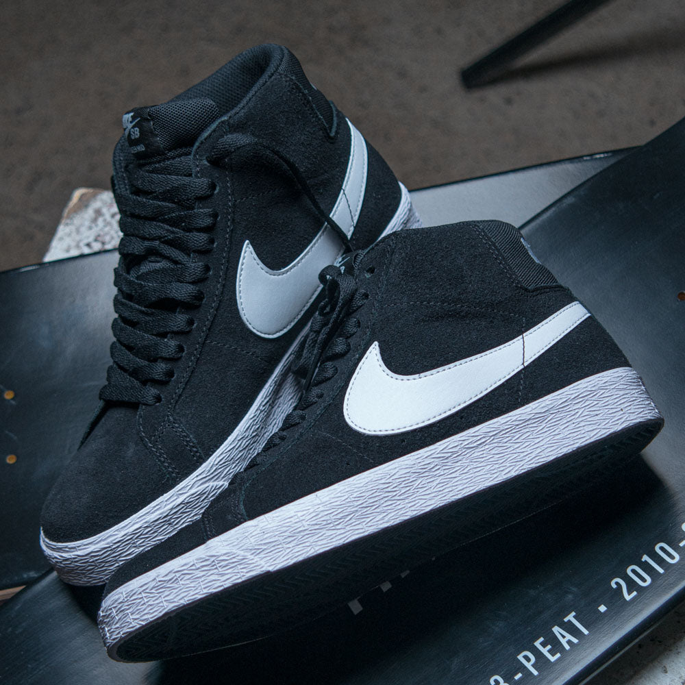 NIKE SB ZOOM BLAZER MID / BLACK-WHITE-WHITE-WHITE