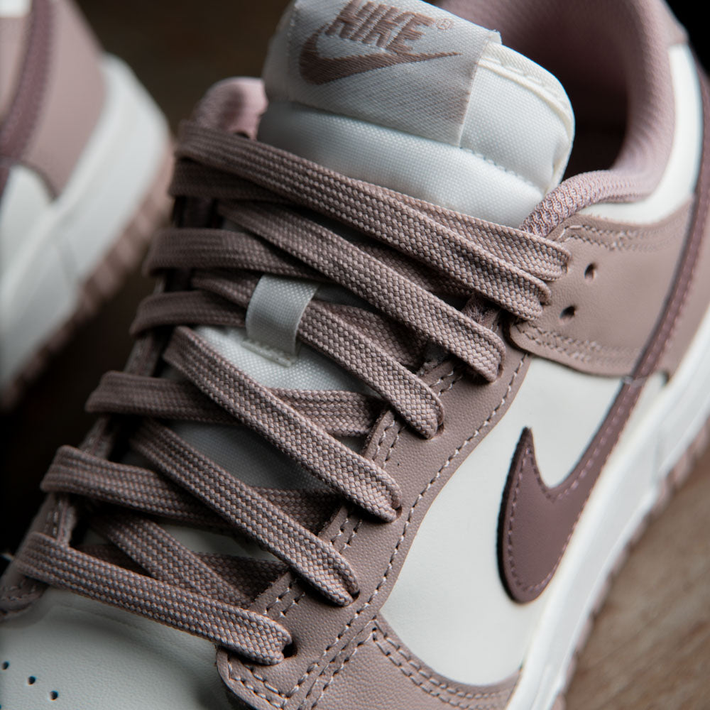 W NIKE DUNK LOW / SAIL-PLUM ECLIPSE-DIFUSED TAUPE