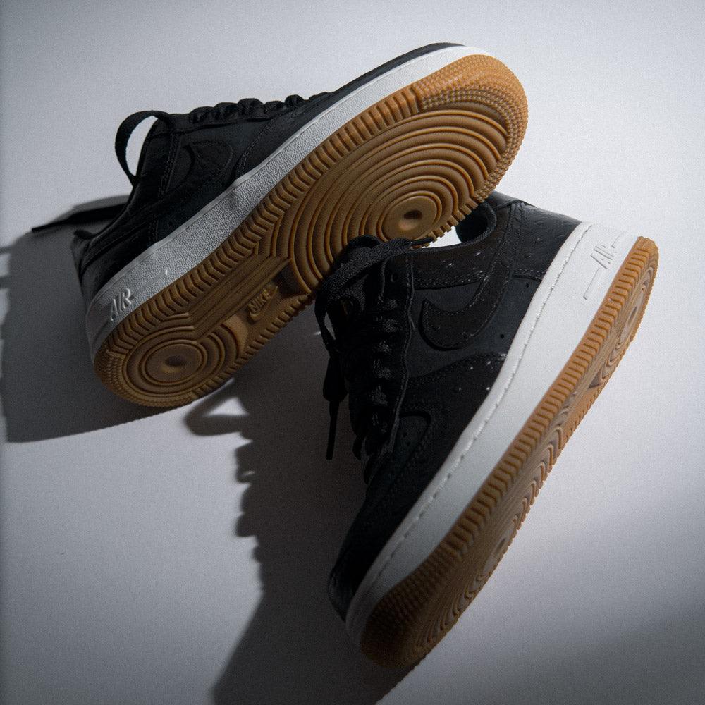 WMNS AIR FORCE 1 ´07 LX / BLACK-BLACK-SAIL-GUM LIGHT BROWN