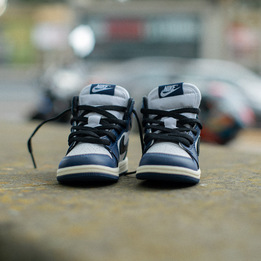 AIR JORDAN 1 RETRO HIGH OG GS / MIDNIGHT NAVY-BLACK-WHITE-SAIL