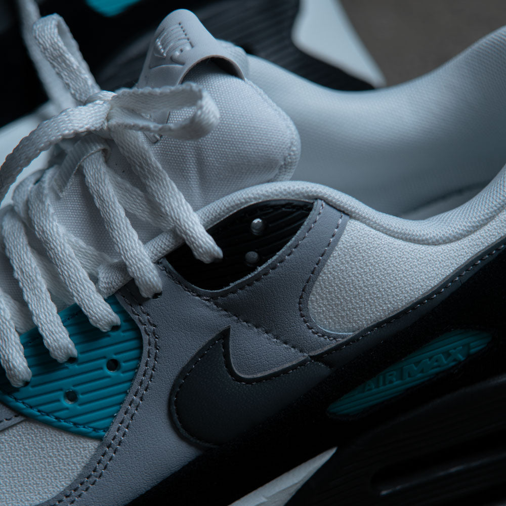 NIKE AIR MAX 90 LV8 / SUMMIT WHITE-SMOKE GREY-WOLF GREY-BLACK – Alive  Premium Store