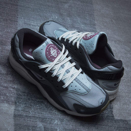 NIKE AIR HUARACHE RUNNER / LT SMOKE GREY-BLACK-LIGHT SILVER