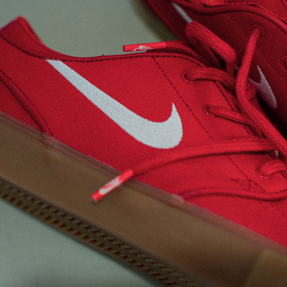 NIKE SB ZOOM JANOSKI OG+ / UNIVERSITY RED-WHITE-UNIVERSITY RED