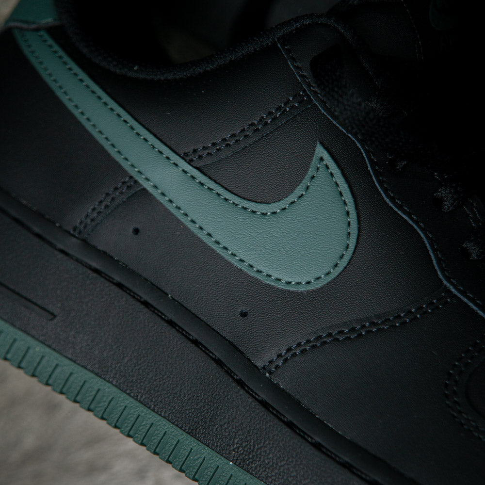 AIR FORCE 1 ´07 / BLACK-VINTAGE GREEN