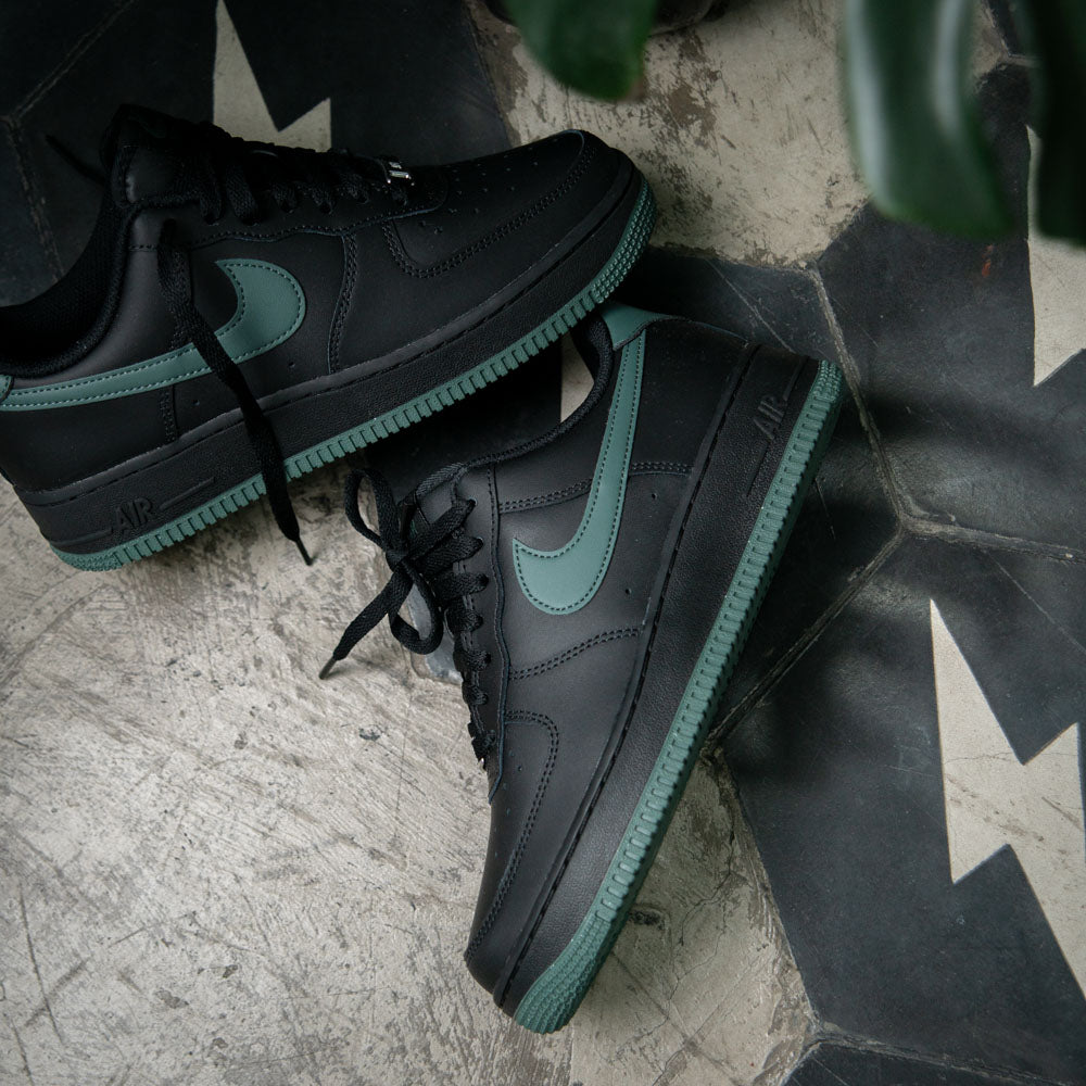 AIR FORCE 1 ´07 / BLACK-VINTAGE GREEN