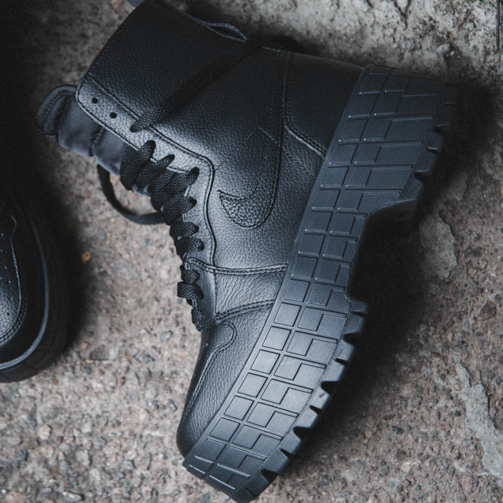 WMNS AIR JORDAN 1 BROOKLYN / BLACK-FLAT PEWTER-BLACK – Alive