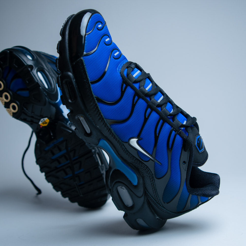 NIKE AIR MAX PLUS PRM / BLACK-PHANTOM RACER BLUE-OBSIDIAN