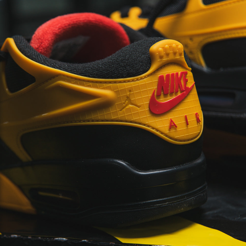 AIR JORDAN 4 RM / BLACK-COMET RED-DEL SOL