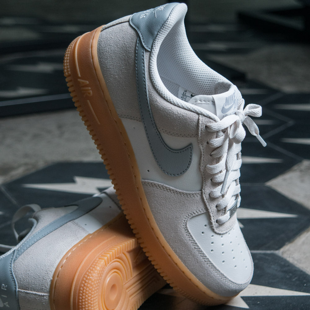 AIR FORCE 1 ´07 LV8 / PHANTOM-LT SMOKE GREY-GUM YELLOW