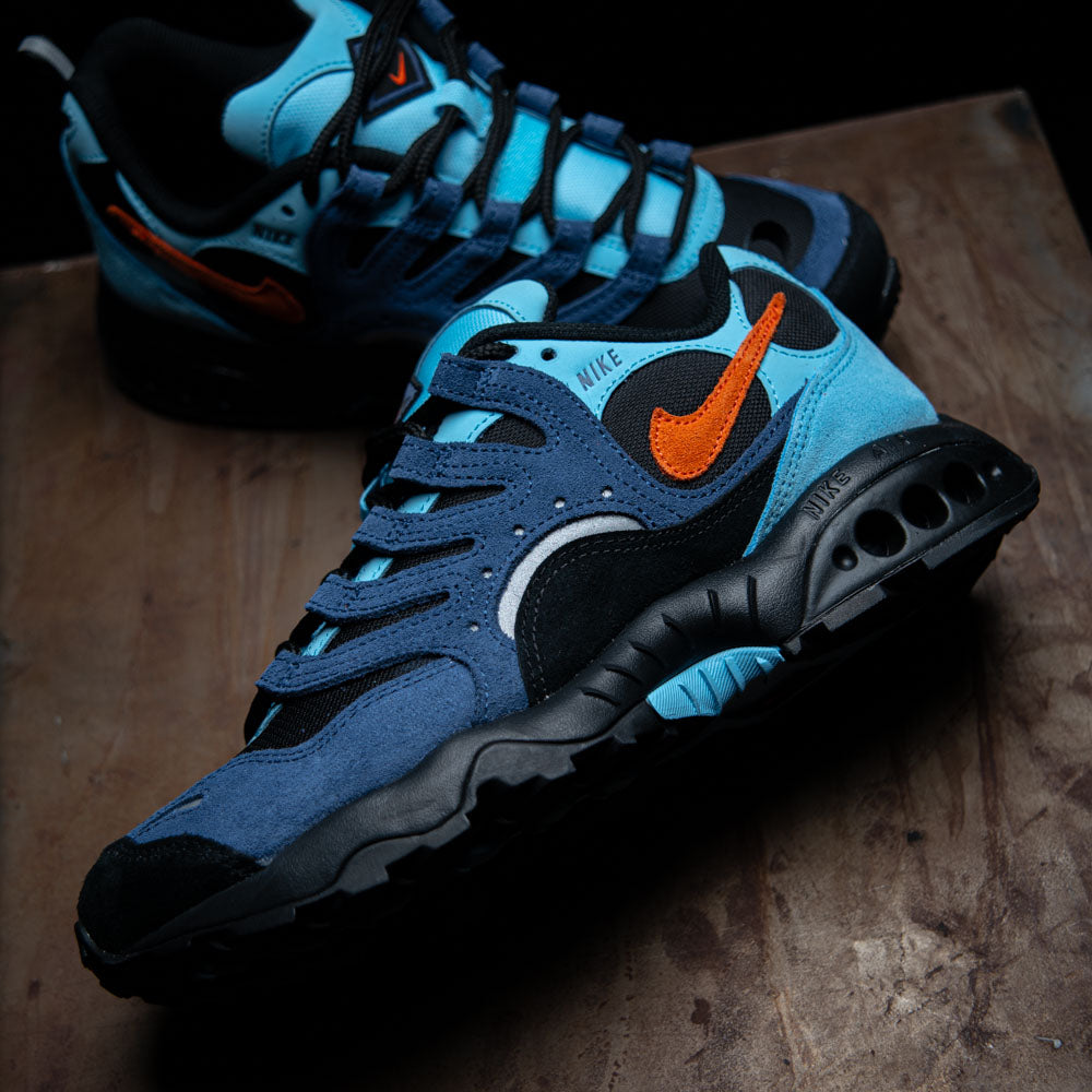 NIKE AIR TERRA HUMARA SP / MYSTIC NAVY-SAFETY ORANGE-BLACK