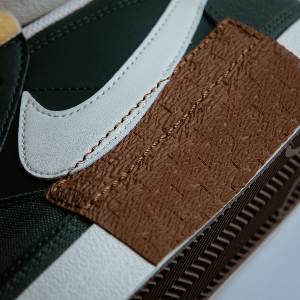 BLAZER LOW PRO CLUB BTS / VINTAGE GREEN-COCONUT MILK