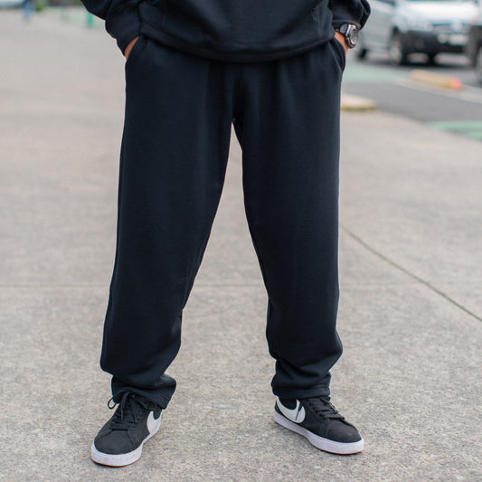 U NK WL CLASSICS FLC PANT OH / BLACK