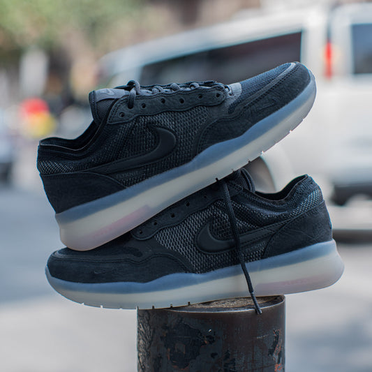 NIKE SB PS8 / BLACK-BLACK-BLACK