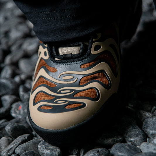 AIR MAX PLUS DRIFT / KHAKI-HYPER CRIMSON-DK SMOKE GREY