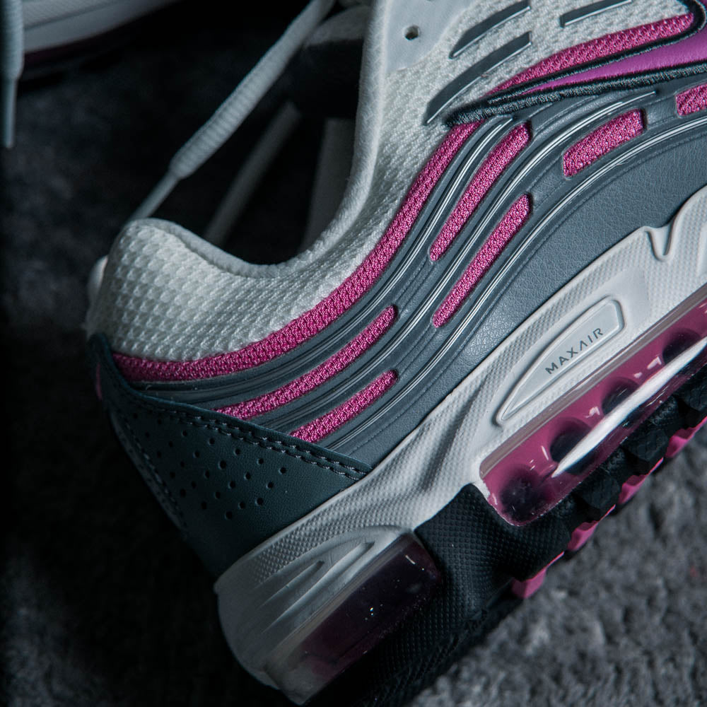 AIR MAX TL 2.5 / SUMMIT WHITE-PLAYFUL PINK-SMOKE GREY