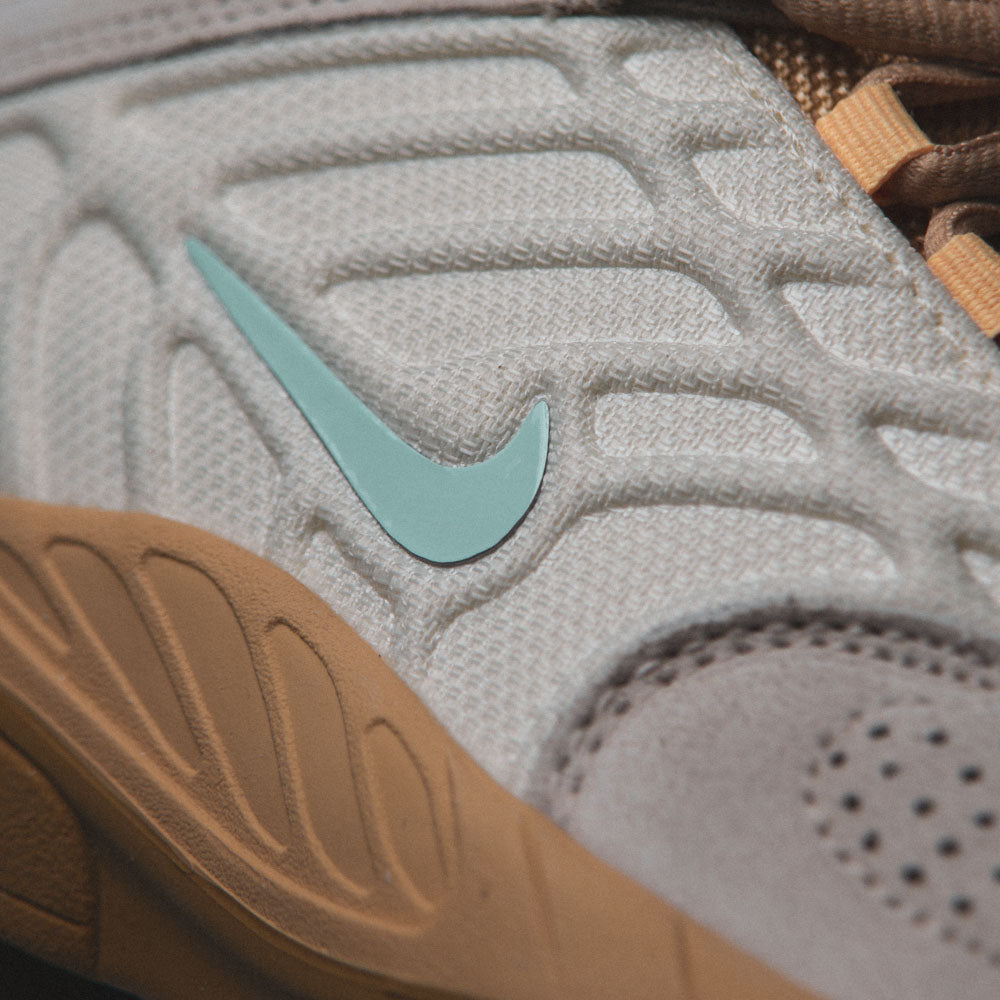 NIKE SB VERTEBRAE TE / COCONUT MILK-JADE ICE-SESAME-FLT GOLD