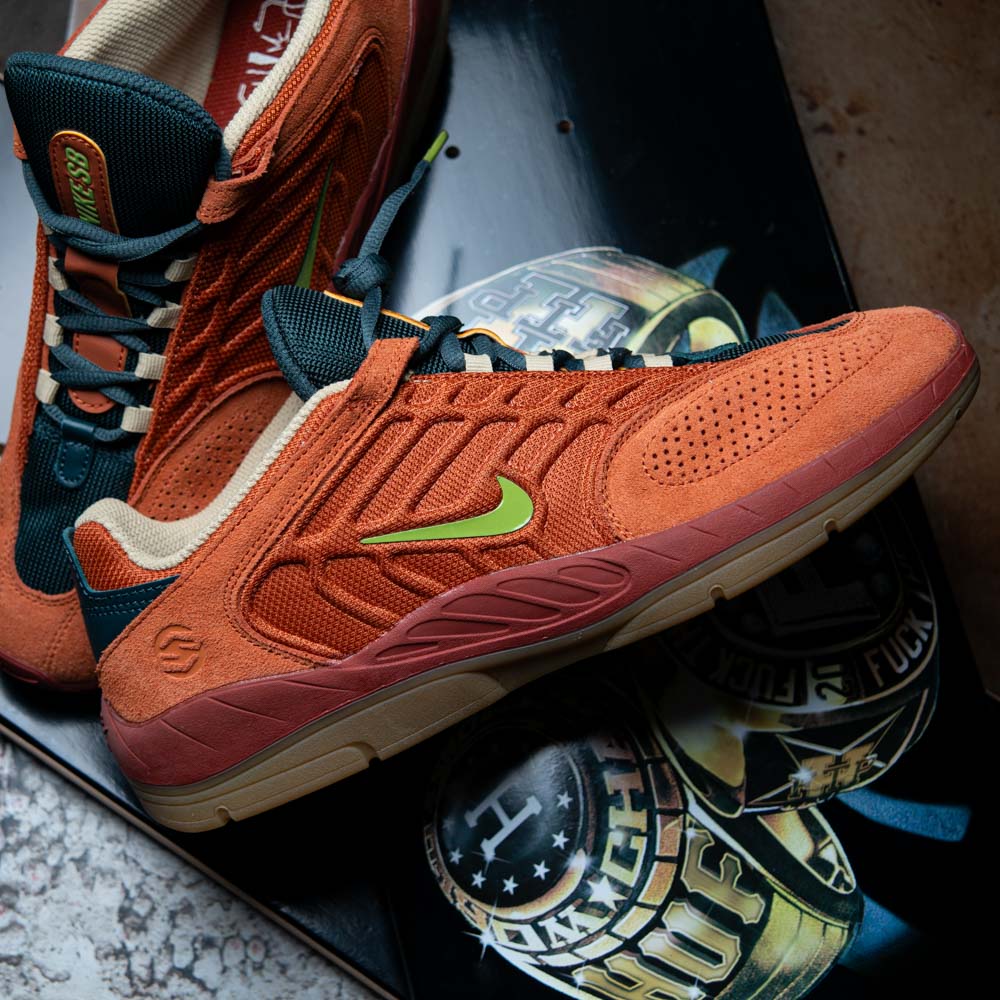 NIKE SB VERTEBRAE TE / DARK RUSSET-PEAR-DESERT ORANGE