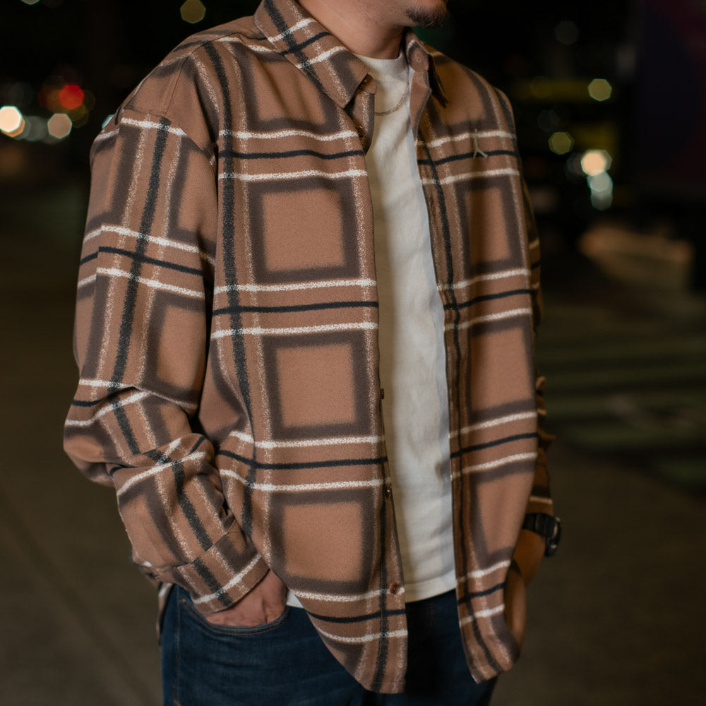 M J ESS PLAID FLANNEL TOP / ARCHAEO BROWN-SAIL