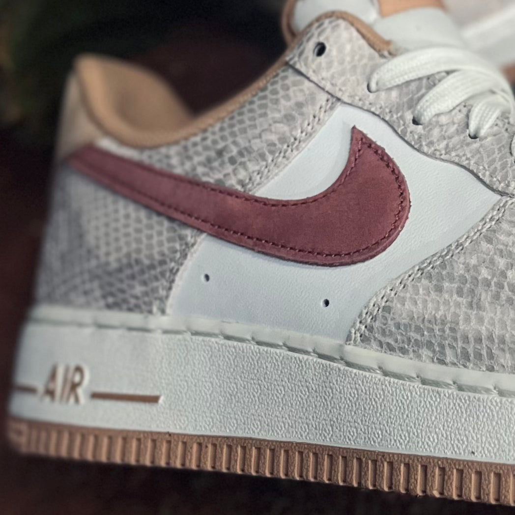 AIR FORCE 1 ´07 / SUMMIT WHITE-CANYON RUST-SAIL