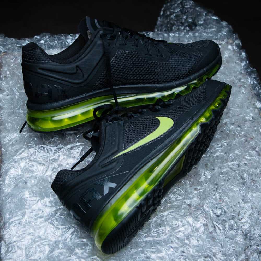 AIR MAX 2013 / BLACK-CYBER-ANTHRACITE