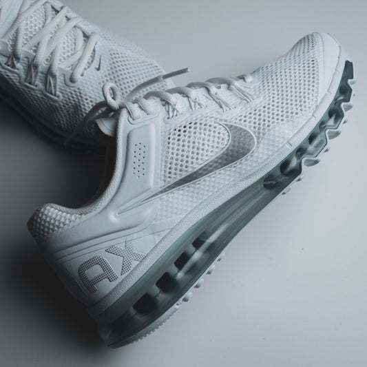 AIR MAX 2013 / WHITE-METALLIC SILVER-BLACK