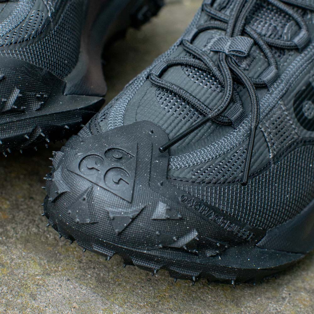 ACG MOUNTAIN FLY 2 LOW GTX / DK SMOKE GREY-BLACK-BLACK-ANTHRACITE