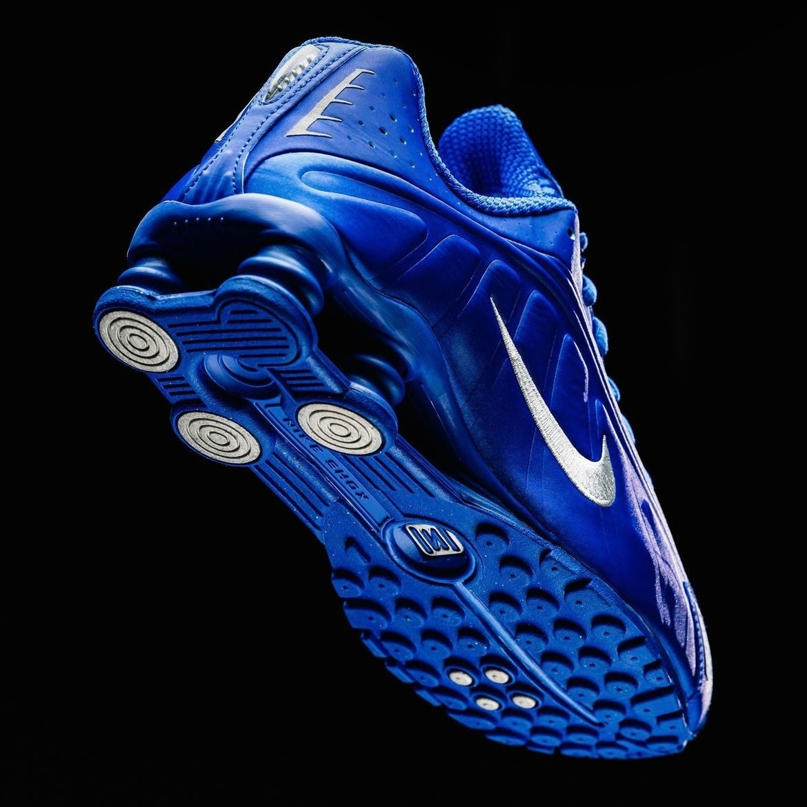 W NIKE SHOX R4 / RACER BLUE-METALLIC SILVER