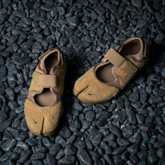 WMNS NIKE AIR RIFT / PARACHUTE BEIGE-HEMP