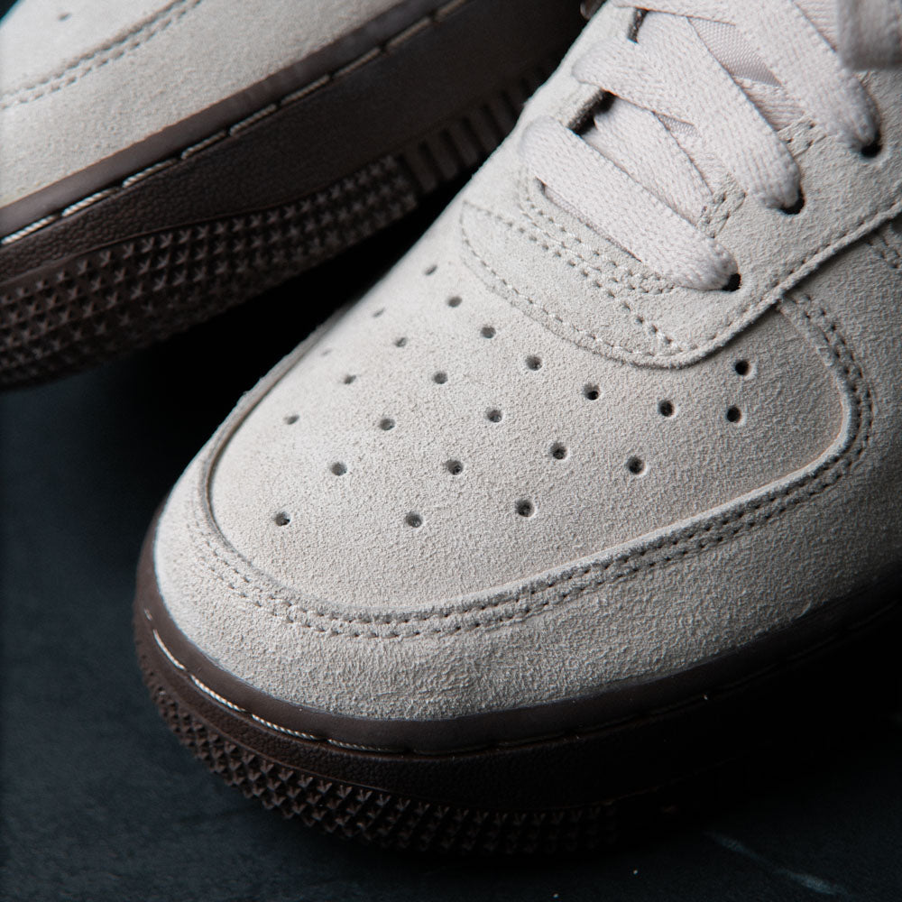 WMNS AIR FORCE 1 ´07 / LT OREWOOD BRN-BAROQUE BROWN