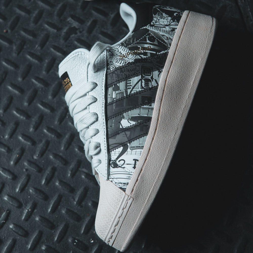 STAR WARS X ADIDAS  FTWWHT/CBLACK/GOLDMT