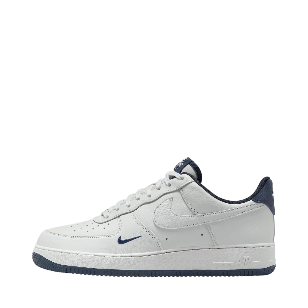 Nike Air Force 1 Low ’07 LV8 Photon Dust Obsidian - Sneakers