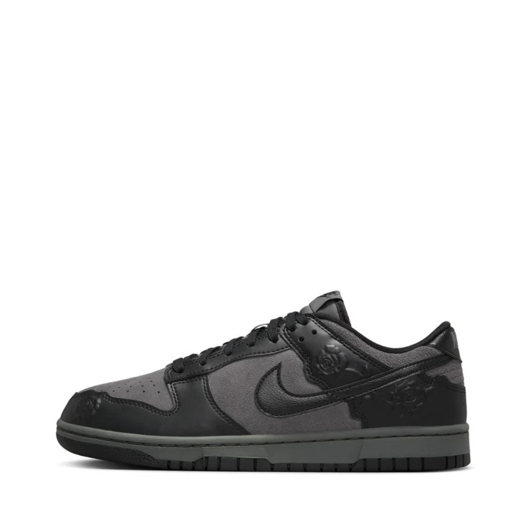 Wmns Nike Dunk Low Black Roses - unisex